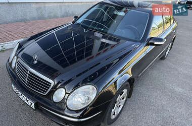 Седан Mercedes-Benz E-Class 2004 в 