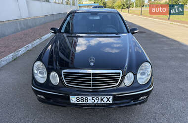 Седан Mercedes-Benz E-Class 2004 в 