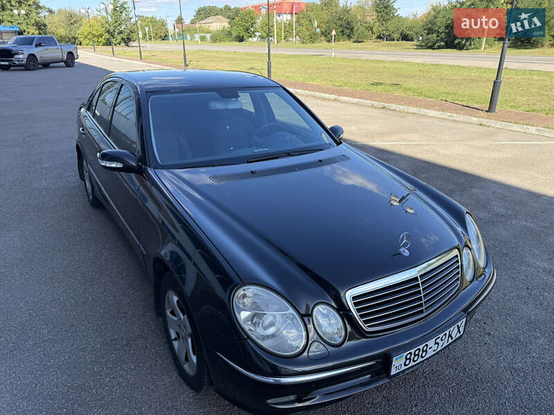 Седан Mercedes-Benz E-Class 2004 в Білій Церкві