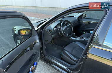 Седан Mercedes-Benz E-Class 2004 в 