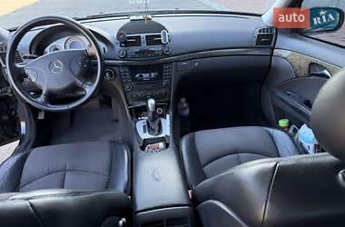 Седан Mercedes-Benz E-Class 2004 в 