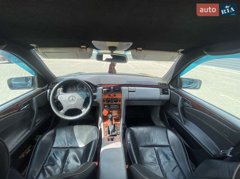 Седан Mercedes-Benz E-Class 1997 в Києві фото 11 Седан Mercedes-Benz E-Class 1997 в Києві