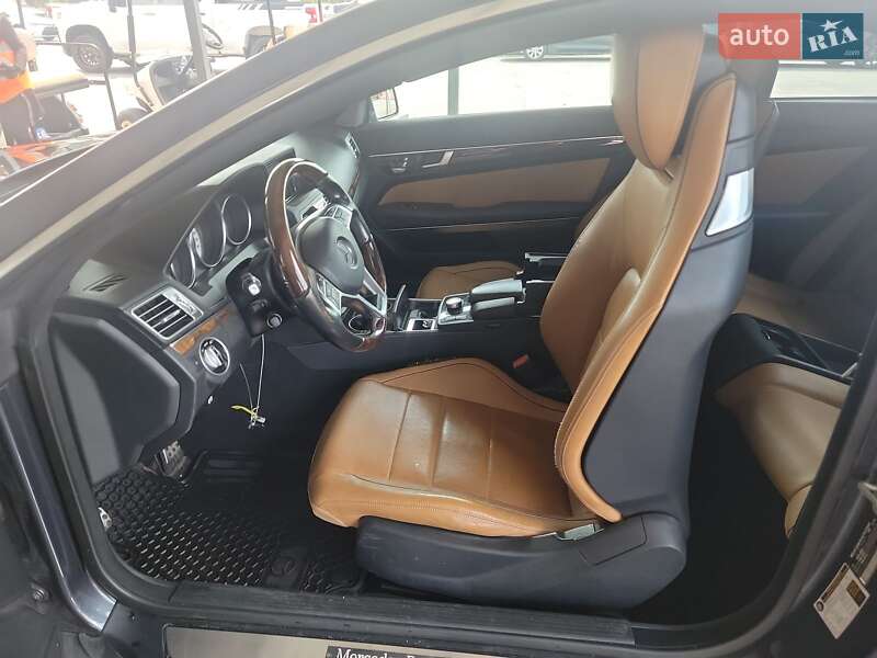 Купе Mercedes-Benz E-Class 2014 в Киеве
