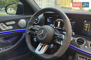 Седан Mercedes-Benz E-Class 2022 в 