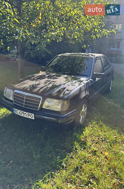 Седан Mercedes-Benz E-Class 1995 в 