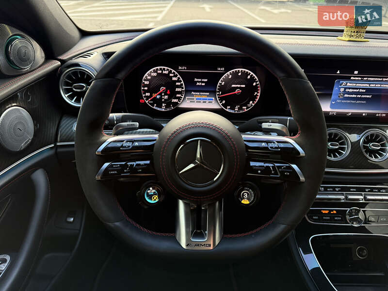Седан Mercedes-Benz E-Class 2017 в Киеве
