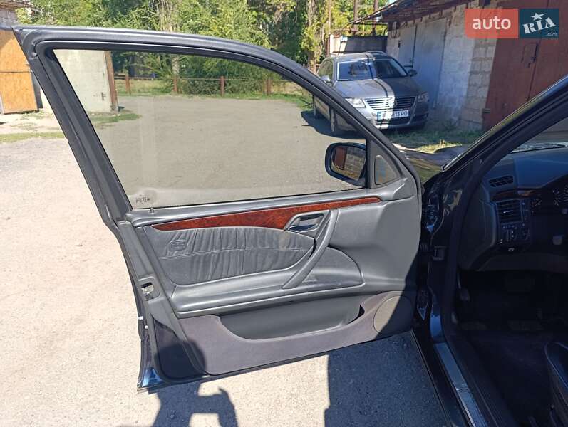 Седан Mercedes-Benz E-Class 1999 в Кривому Розі