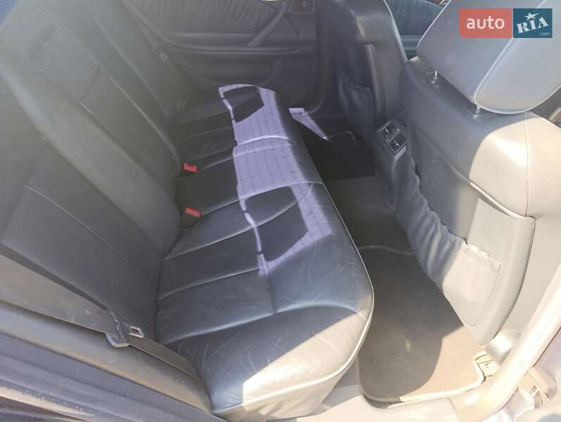 Седан Mercedes-Benz E-Class 1999 в Кривому Розі