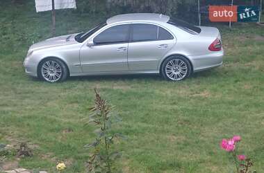 Седан Mercedes-Benz E-Class 2008 в 