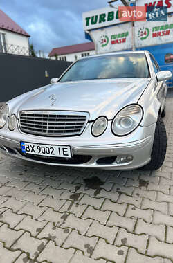 Седан Mercedes-Benz E-Class 2002 в 