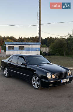 Седан Mercedes-Benz E-Class 2000 в 