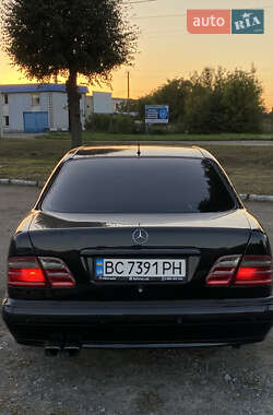Седан Mercedes-Benz E-Class 2000 в 