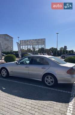 Седан Mercedes-Benz E-Class 2006 в 