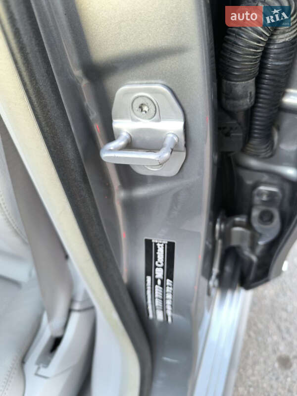Седан Mercedes-Benz E-Class 2012 в Калуше