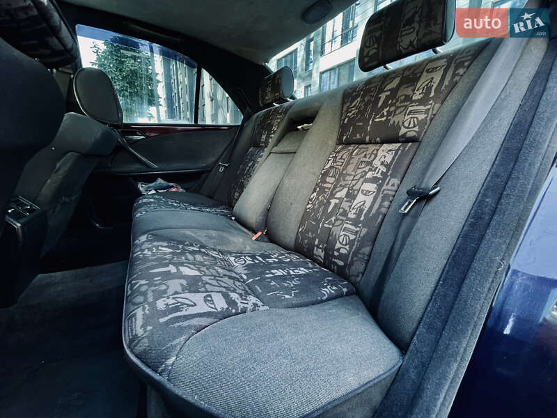 Седан Mercedes-Benz E-Class 1997 в Ивано-Франковске