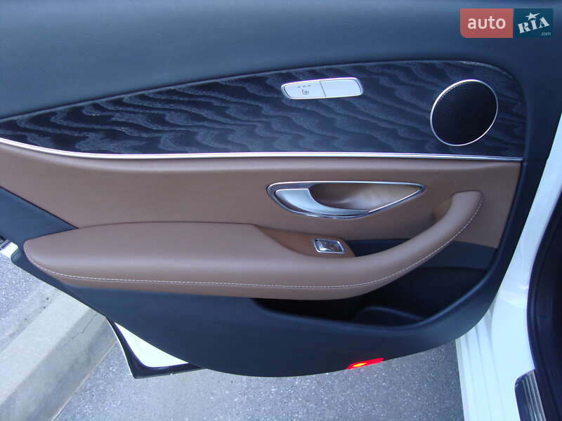 Седан Mercedes-Benz E-Class 2020 в Вінниці
