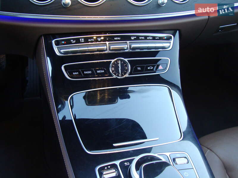 Седан Mercedes-Benz E-Class 2020 в Вінниці