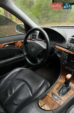 Седан Mercedes-Benz E-Class 2003 в 