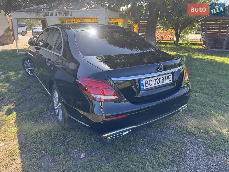 Седан Mercedes-Benz E-Class 2017 в Ивано-Франковске