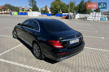 Седан Mercedes-Benz E-Class 2017 в 