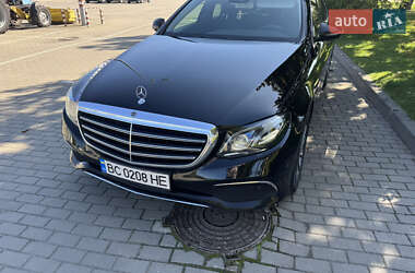 Седан Mercedes-Benz E-Class 2017 в 