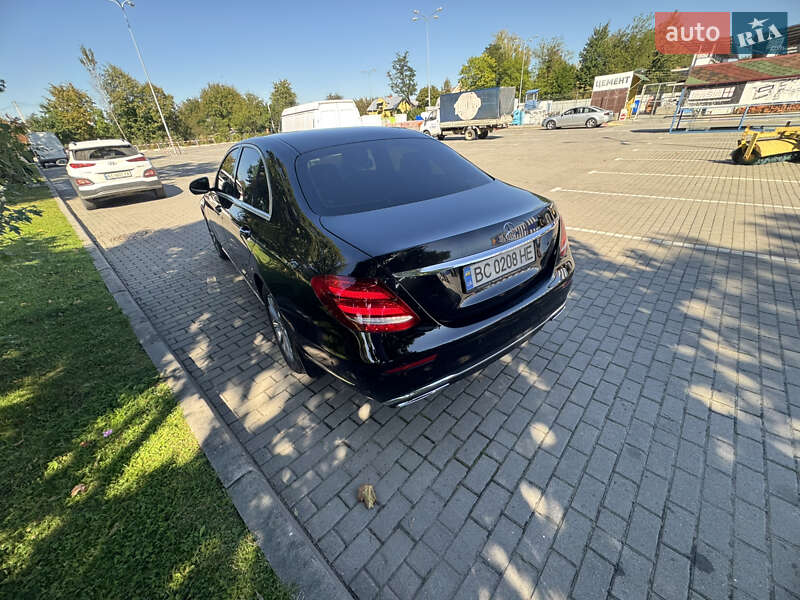 Седан Mercedes-Benz E-Class 2017 в Ивано-Франковске