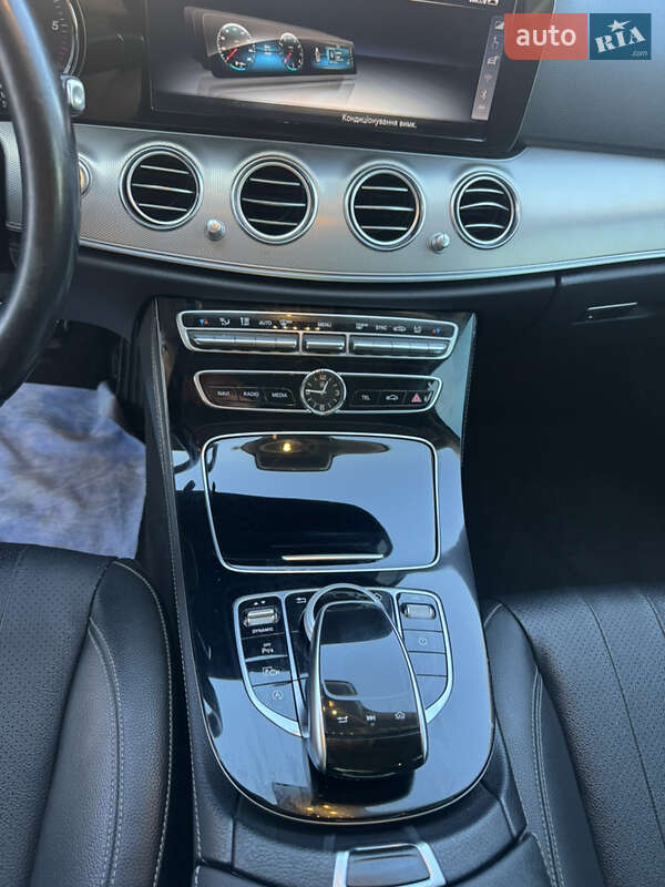 Седан Mercedes-Benz E-Class 2017 в Ивано-Франковске