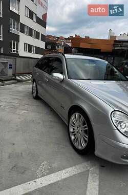 Универсал Mercedes-Benz E-Class 2005 в 