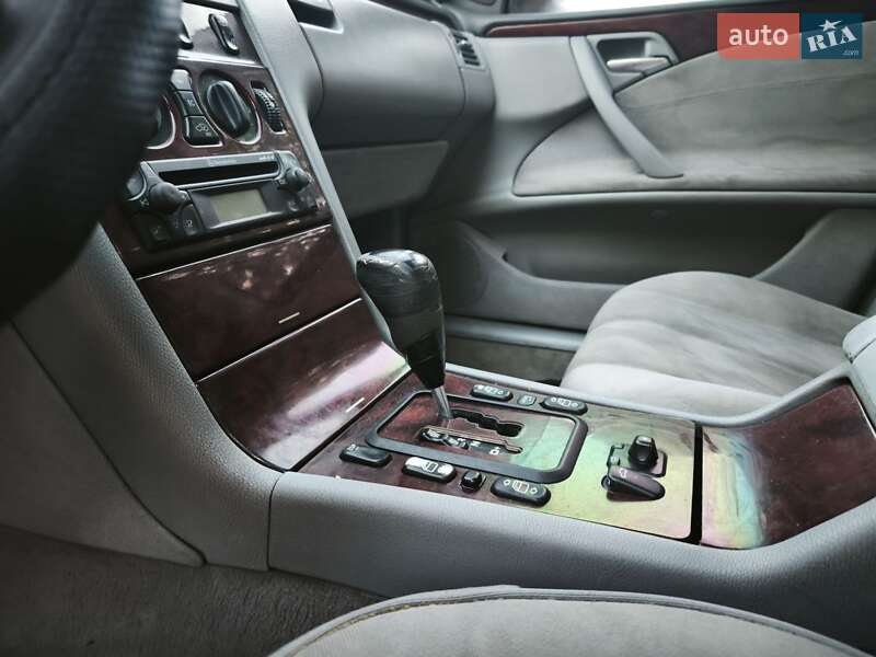 Седан Mercedes-Benz E-Class 2001 в Охтирці фото 11 Седан Mercedes-Benz E-Class 2001 в Охтирці