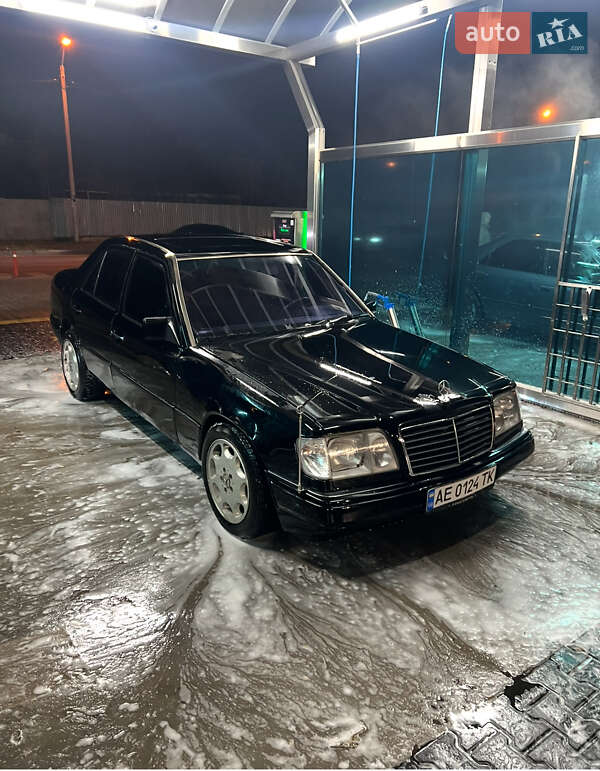 Седан Mercedes-Benz E-Class 1995 в Одесі