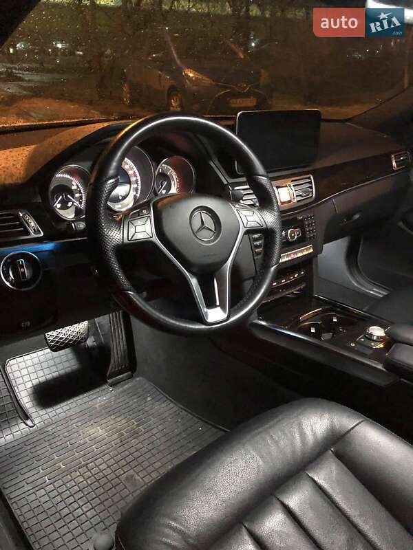 Седан Mercedes-Benz E-Class 2013 в Києві