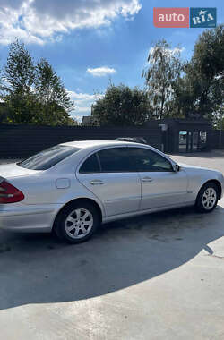 Седан Mercedes-Benz E-Class 2002 в 