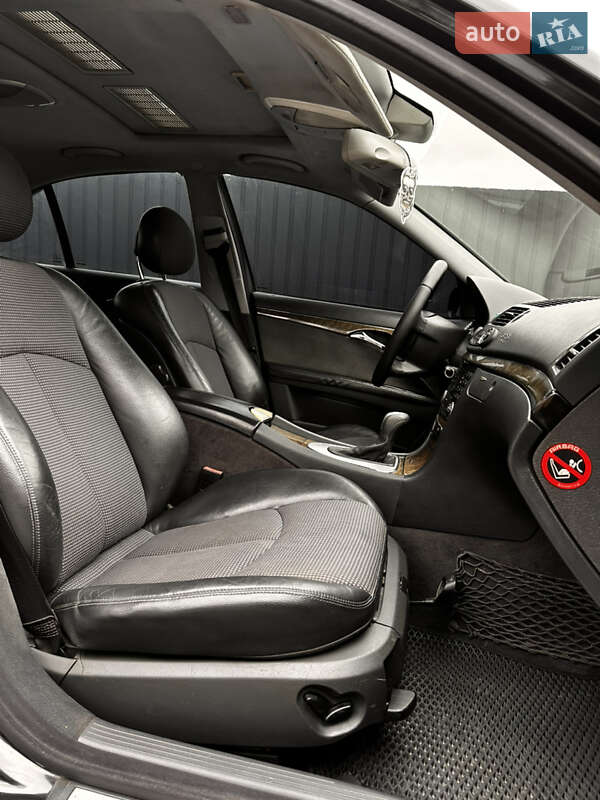 Седан Mercedes-Benz E-Class 2003 в Дубно фото 30 Седан Mercedes-Benz E-Class 2003 в Дубно