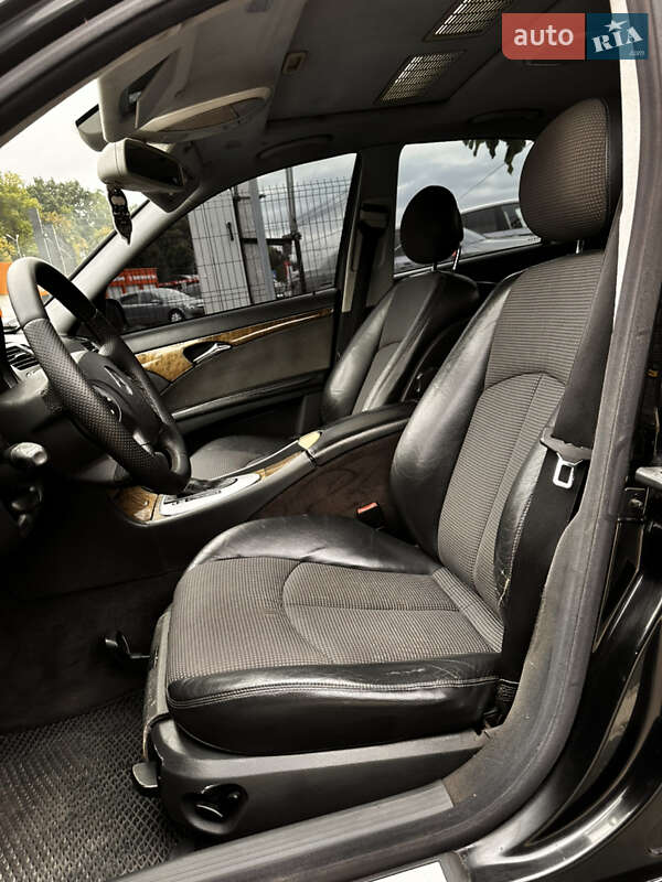 Седан Mercedes-Benz E-Class 2003 в Дубно фото 41 Седан Mercedes-Benz E-Class 2003 в Дубно