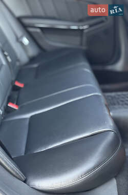 Седан Mercedes-Benz E-Class 2011 в 