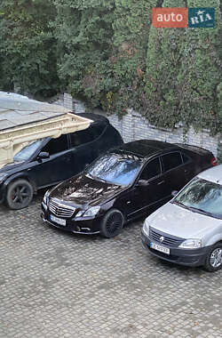 Седан Mercedes-Benz E-Class 2010 в 