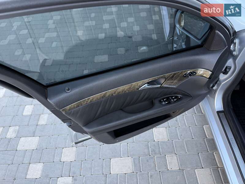 Седан Mercedes-Benz E-Class 2005 в Одесі