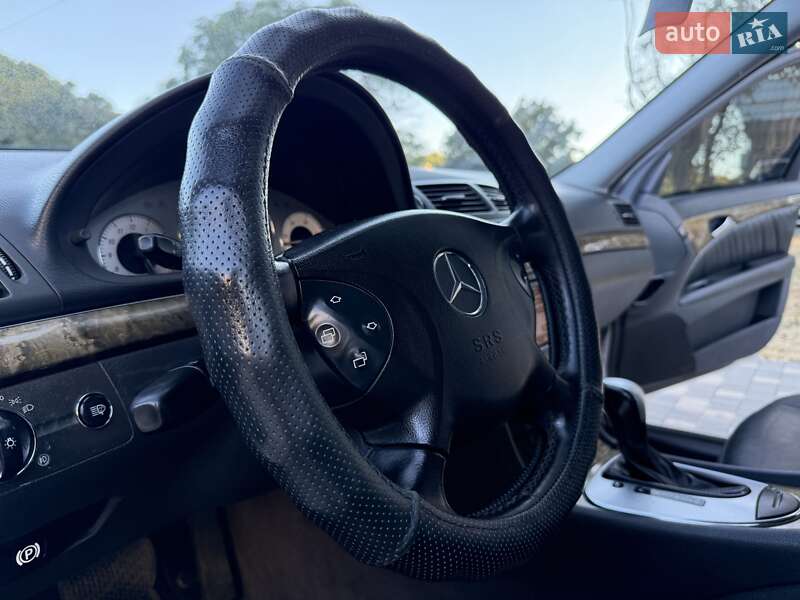 Седан Mercedes-Benz E-Class 2005 в Одесі