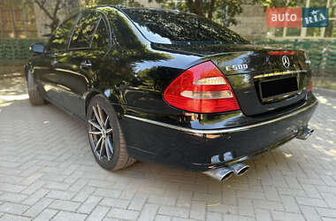 Седан Mercedes-Benz E-Class 2002 в 