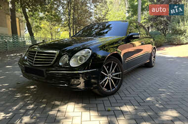 Седан Mercedes-Benz E-Class 2002 в 