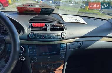 Седан Mercedes-Benz E-Class 2002 в 
