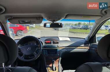 Седан Mercedes-Benz E-Class 2002 в 