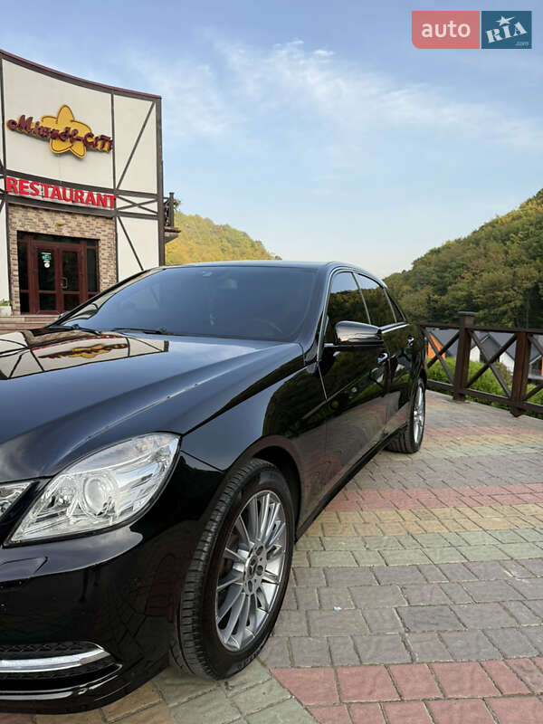 Седан Mercedes-Benz E-Class 2010 в Чернівцях фото 13 Седан Mercedes-Benz E-Class 2010 в Чернівцях