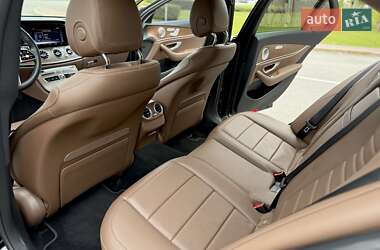 Седан Mercedes-Benz E-Class 2019 в 