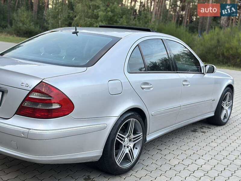 Седан Mercedes-Benz E-Class 2003 в Костополе