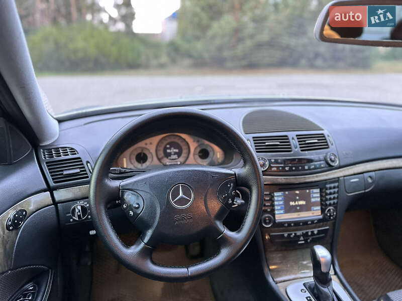 Седан Mercedes-Benz E-Class 2003 в Костополе