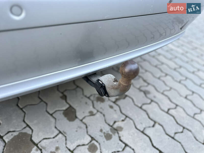 Седан Mercedes-Benz E-Class 2003 в Костополе