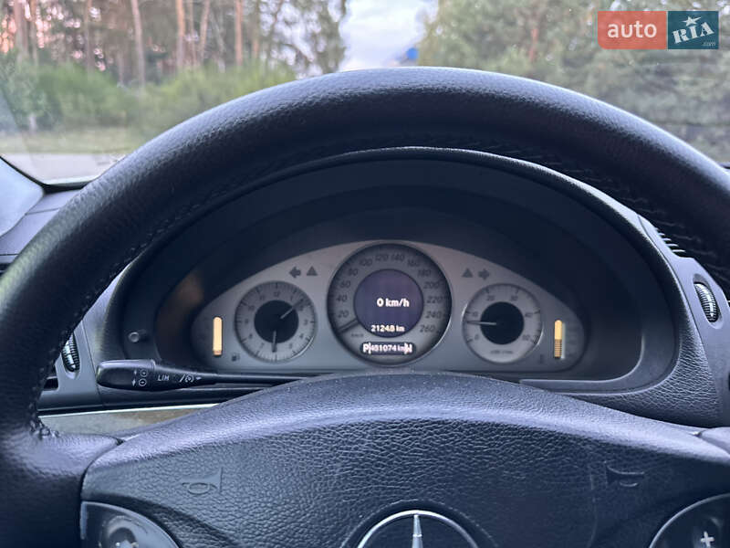 Седан Mercedes-Benz E-Class 2003 в Костополе