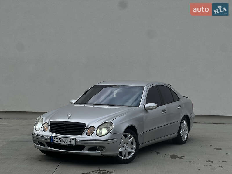 Mercedes-Benz E-Class 2002