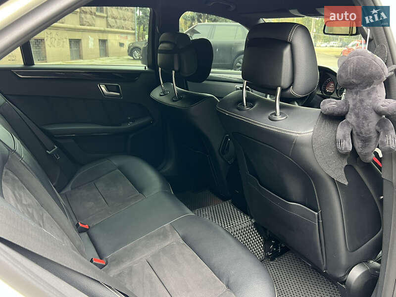 Седан Mercedes-Benz E-Class 2009 в Одессе фото 22 Седан Mercedes-Benz E-Class 2009 в Одессе
